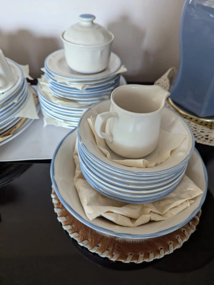 Dinnerware Set with sugar and creamer - photo 4