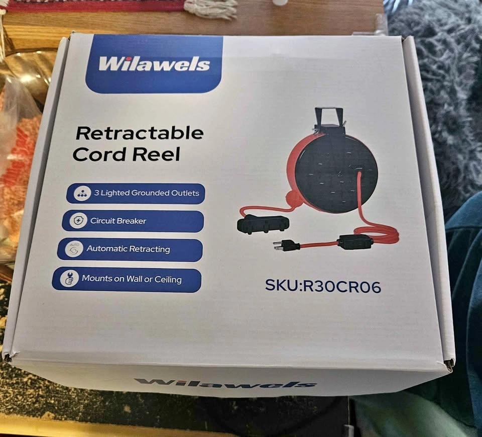 WILAWELS 30Ft Retractable Cable (Original Box)