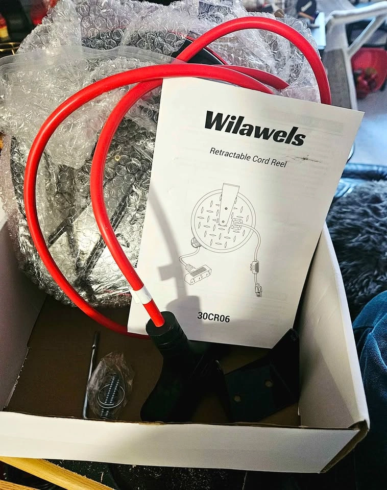 WILAWELS 30Ft Retractable Cable (Original Box) - photo 3