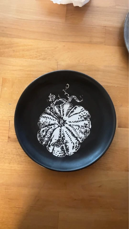 Plates Assorted - photo 4