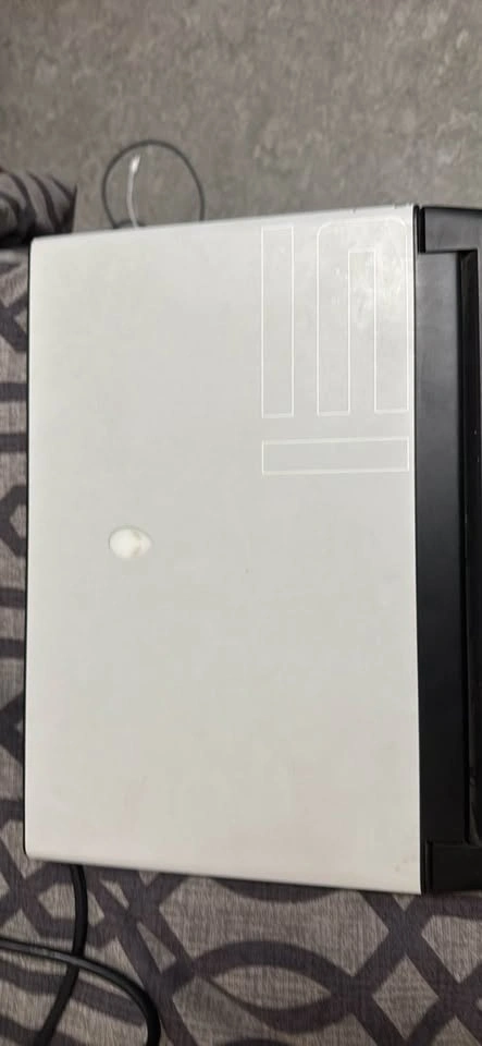 ALIENWARE Laptop m15 r3 - For Parts - photo 2