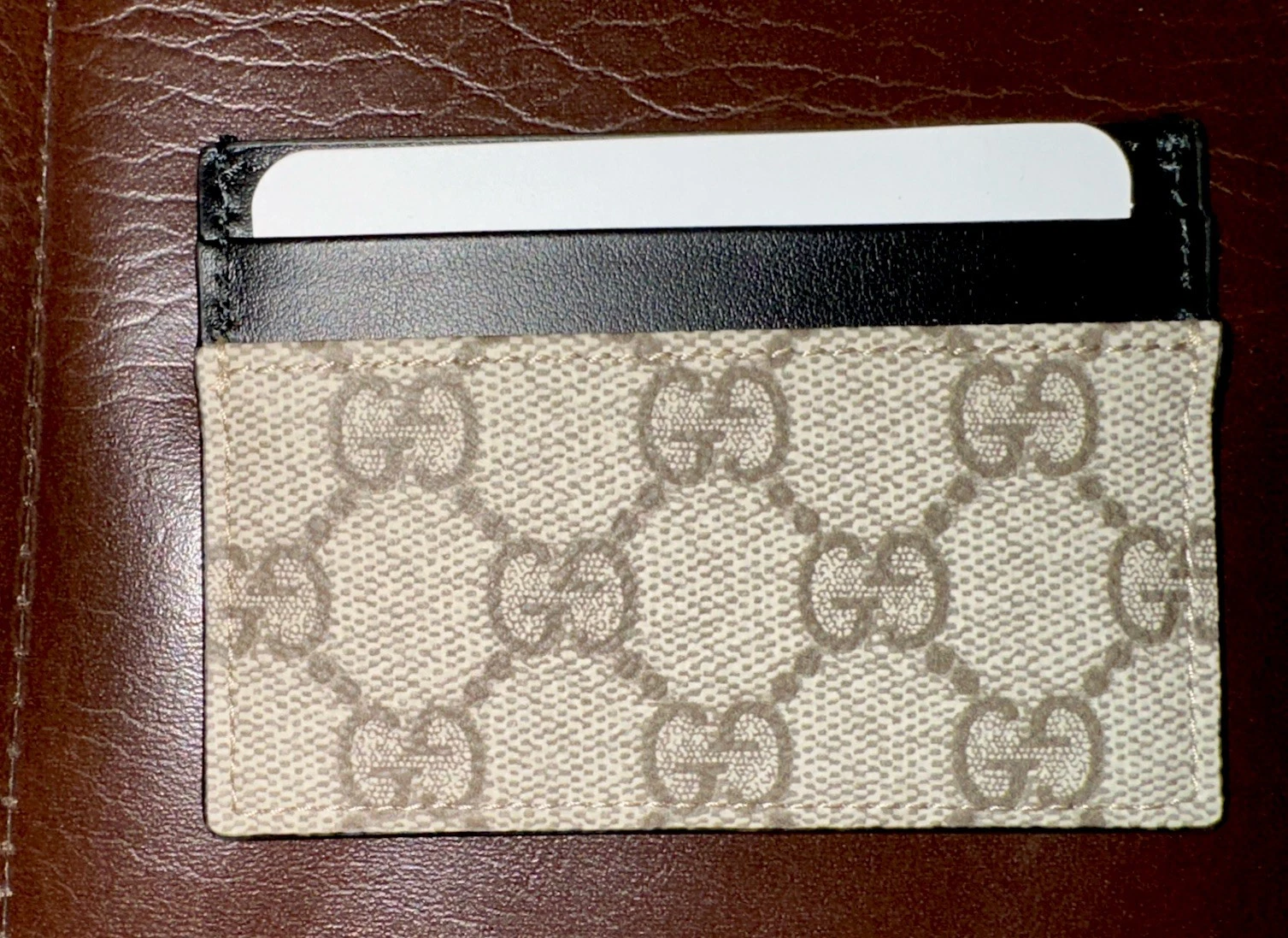 Gucci Men's Leather Card Holder - Beige Double G Logo