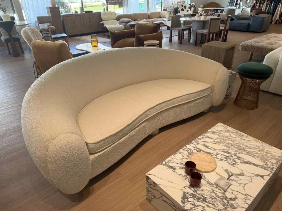 Designer Polar bear Sofa in excellent condition. - photo 2