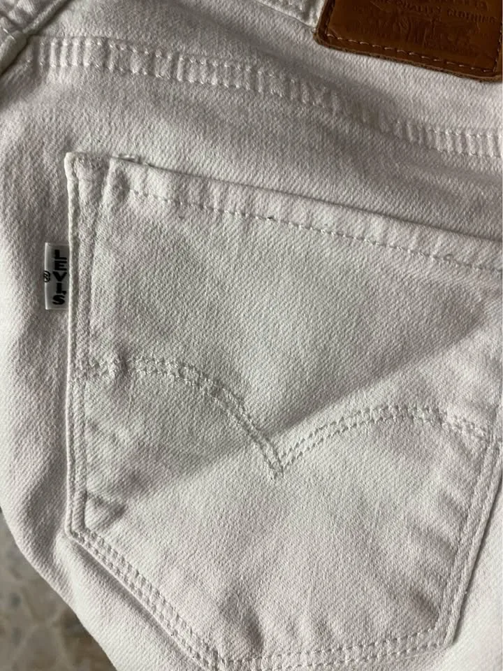 Levi’s Jeans for women - size 26 image indicator(4)
