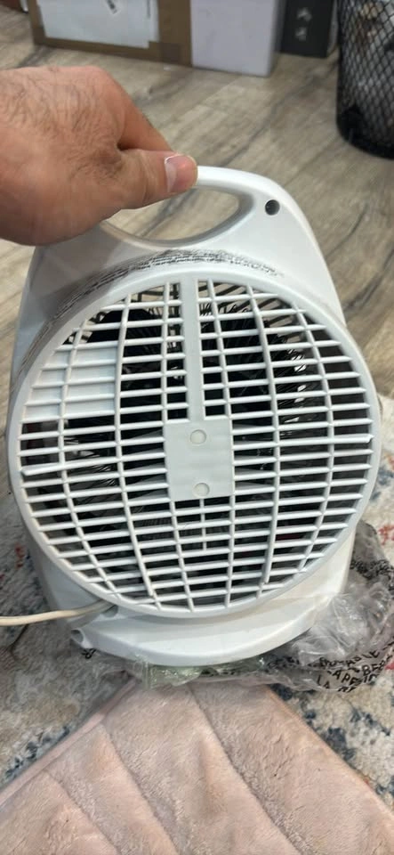BLACK+DECKER Portable Heater (Fan Only / For Parts) - $5 - photo 2