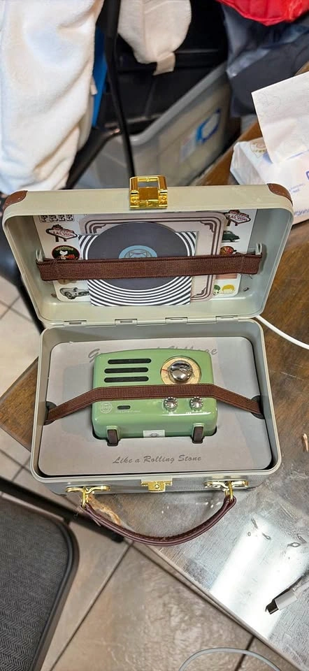 Mao Wang OTR MW-2A Retro Bluetooth FM Radio Speaker