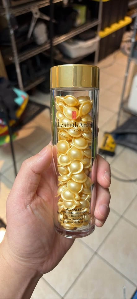 Elizabeth Arden Advanced Ceramide Capsules Daily Youth Restoring - photo 3