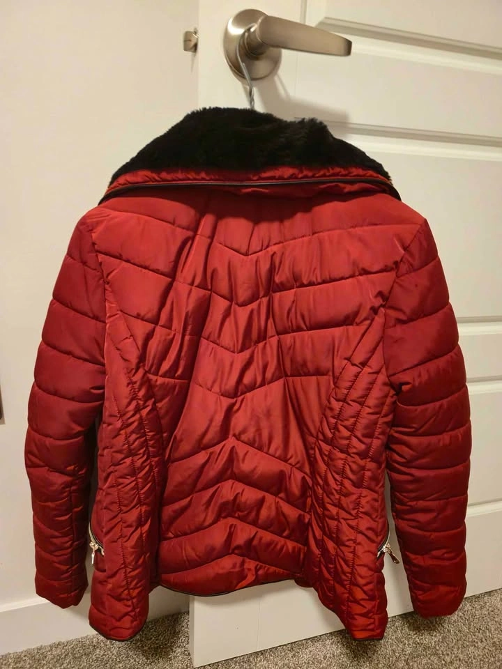 Guess Puffer Jacket - photo 2