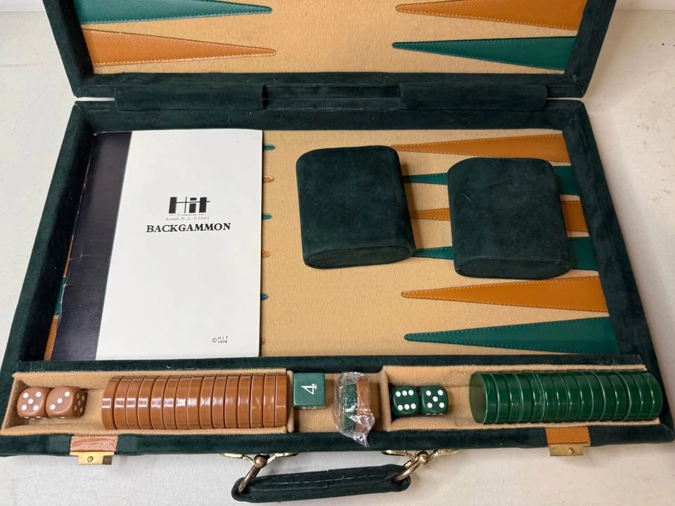 Vintage HIT Industries Backgammon Travel Set Green Velvet Case - photo 2