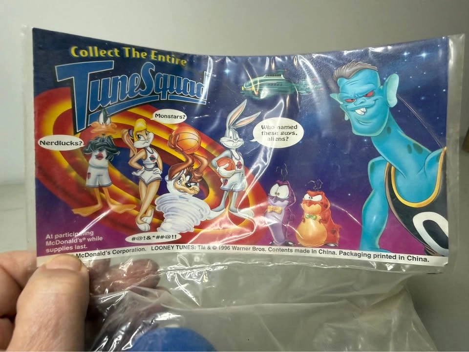 Warner Bros. Space Jam Bugs Bunny McDonald's Plush Toy 1996 - photo 5
