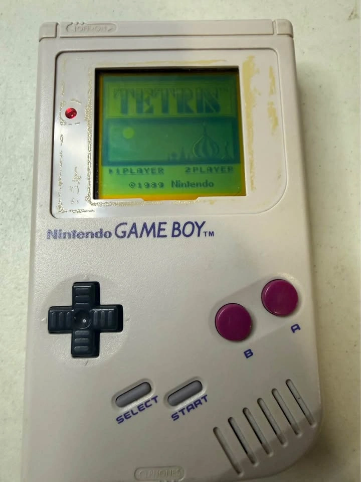 Giant Lot Nintendo GameBoy Units and Games - photo 2