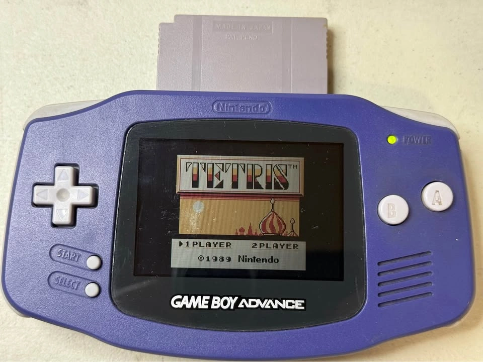 Giant Lot Nintendo GameBoy Units and Games - photo 4