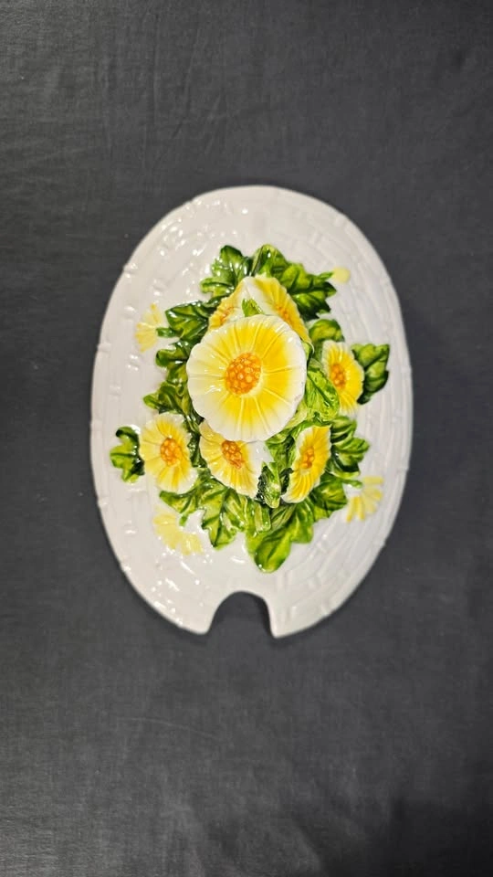 Lefton Ceramic Soup Tureen with Daisy Flowers and Green Leaves - photo 4