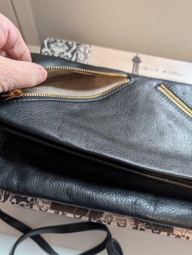 Stella & Dot Leather Envelope Bag NEW - photo 2