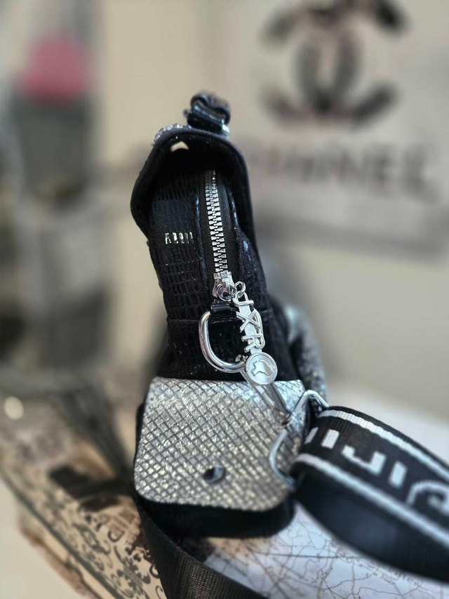 NEW Bling Handbag/Crossbody/Backpack - photo 5