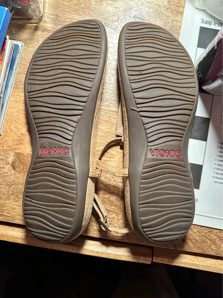 Women’s Vionic Sandals - Size 10 - photo 3