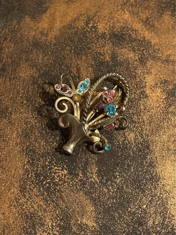 Vintage Gold Tone Brooch Collection Lot - photo 2