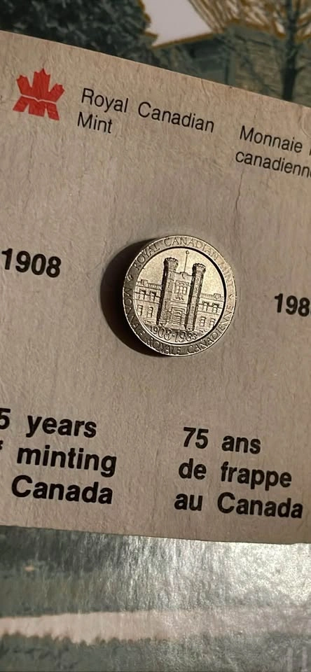 Vintage Royal Canadian Mint 75th Anniversary Pin 1908-1983 - photo 2