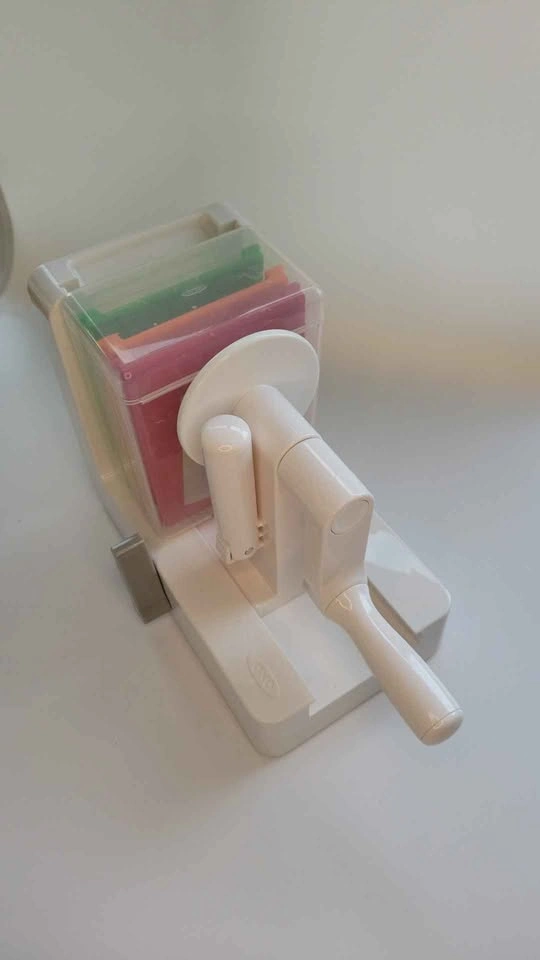 OXO Spiralizer with 3 Blades - photo 2
