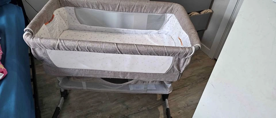 Brown Grey Baby Bassinet Co-Sleeper