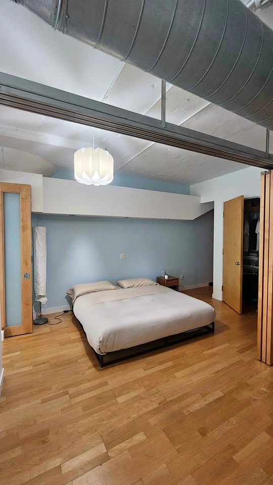 King sized memory foam mattress