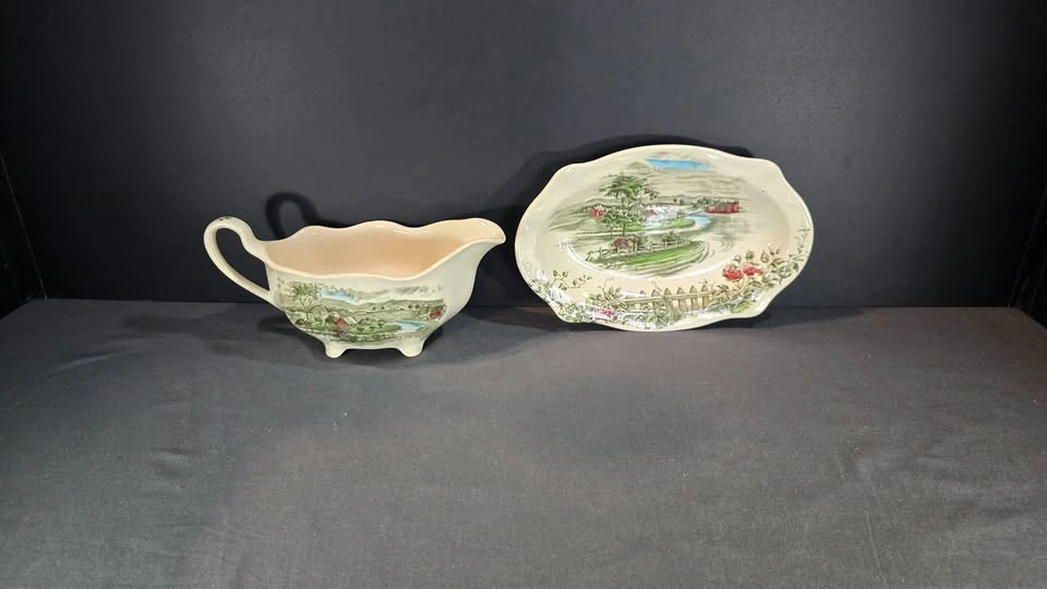 Johnson Brothers Friendly Village Gravy Boat & Underplate - photo 2