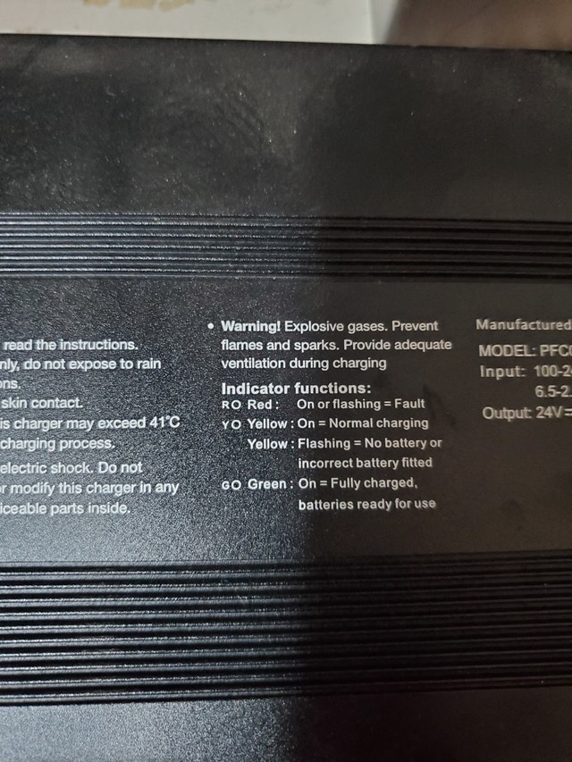 24 volt Trickle Charger - photo 2