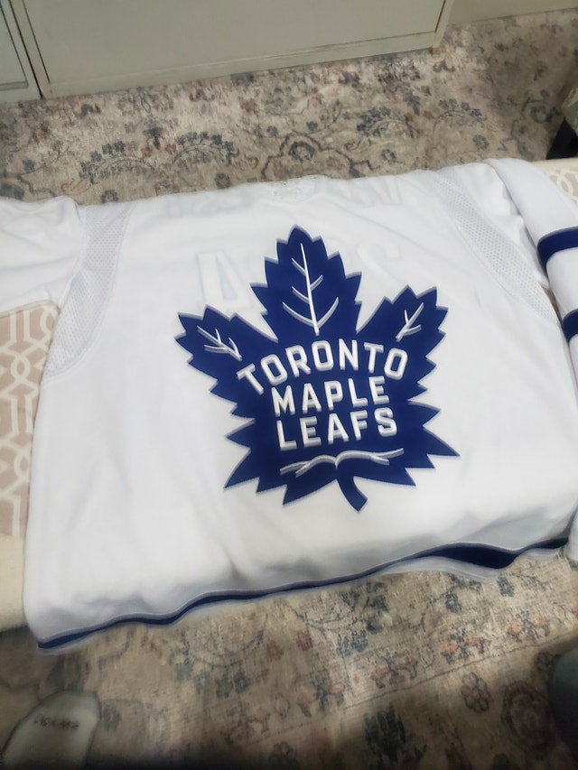 Maple Leaf Jersey - photo 4