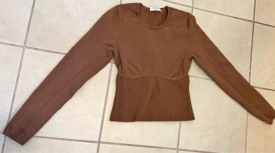 Aritzia knit crop top