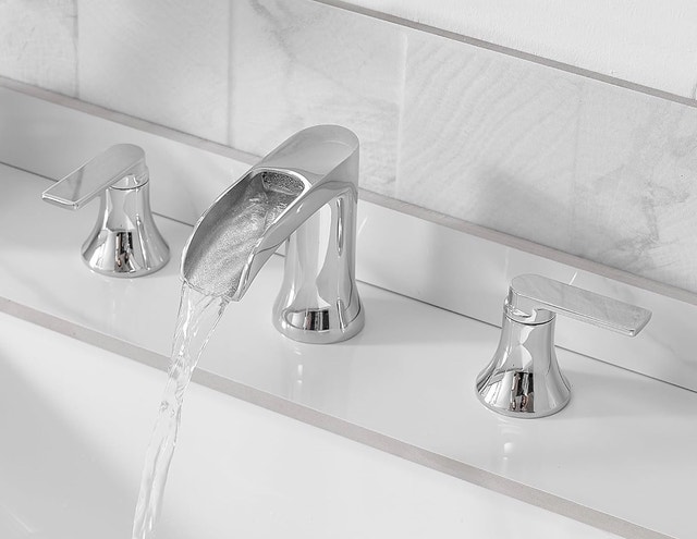 Chrome Waterfall Bathtub Faucet Set, Brass Widespread Bath Tub F