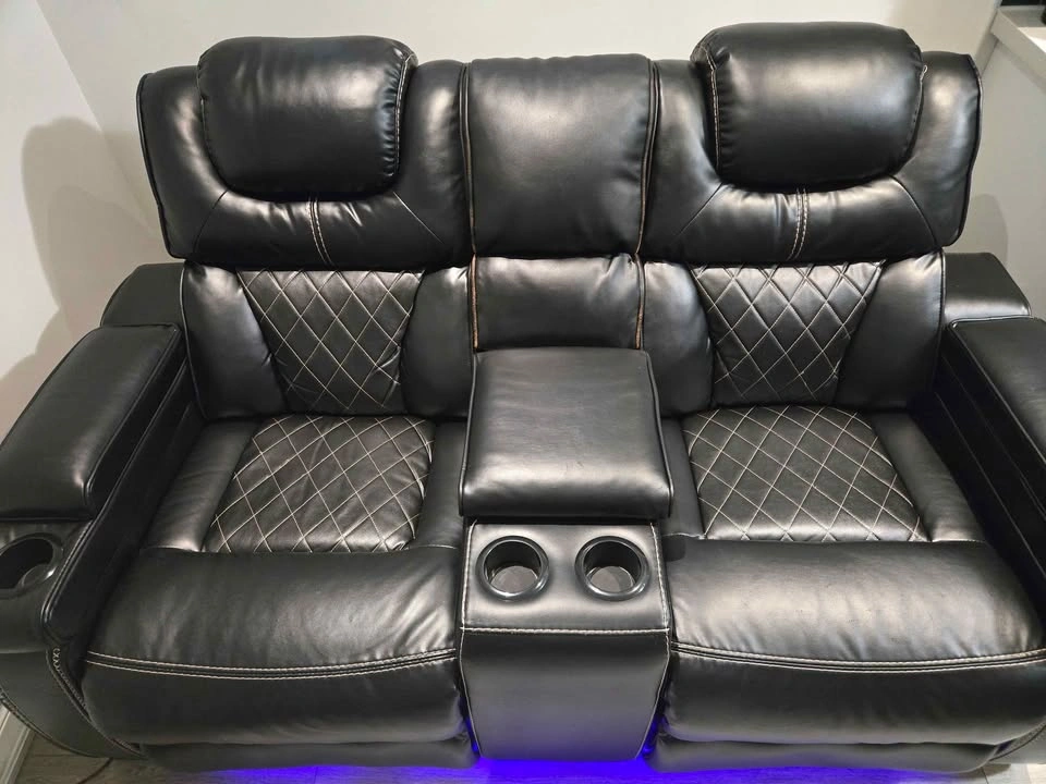 Power Reclining Loveseat - photo 3