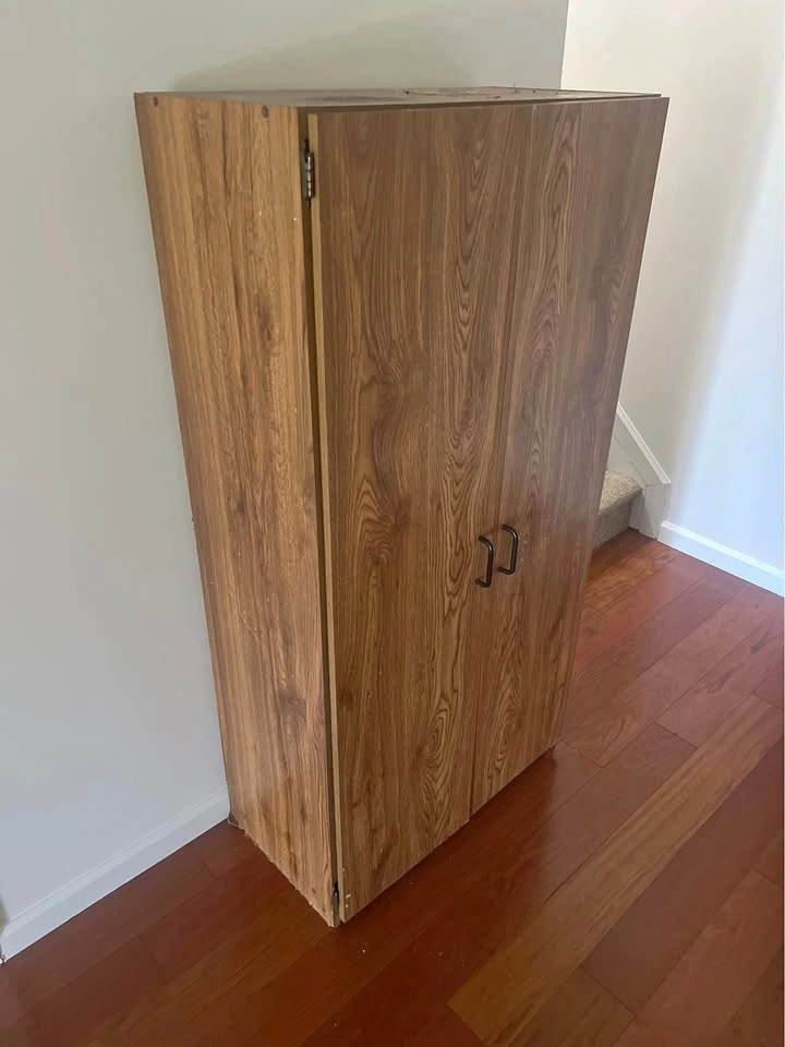 Rough 5’ Cabinet – Delivery Included