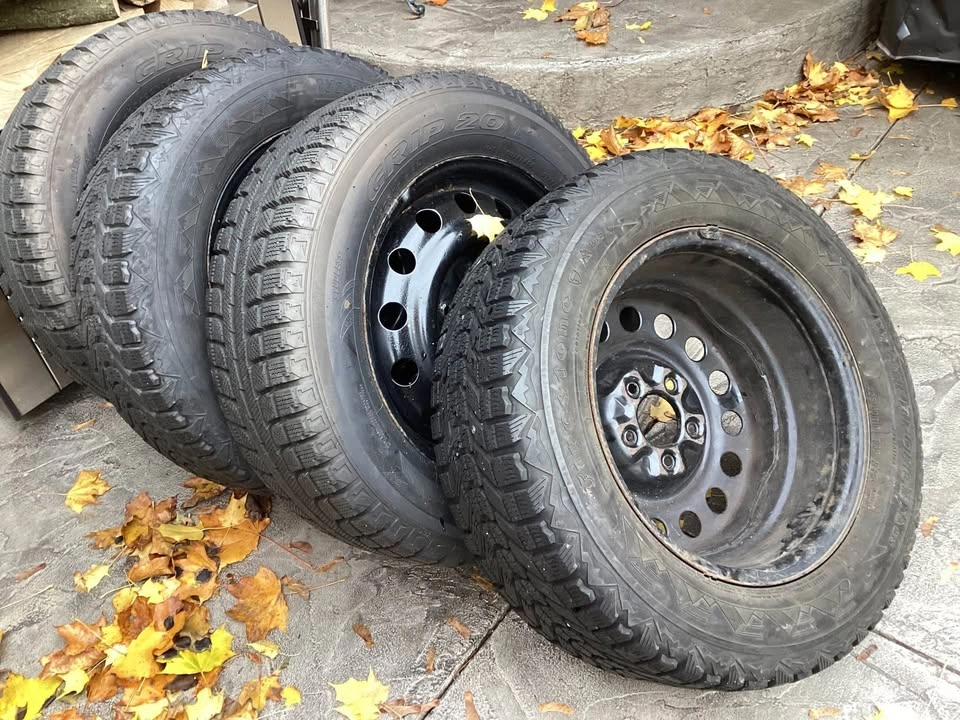 Firestone Winter Tires 225/60R16 on GM Rims - photo 2