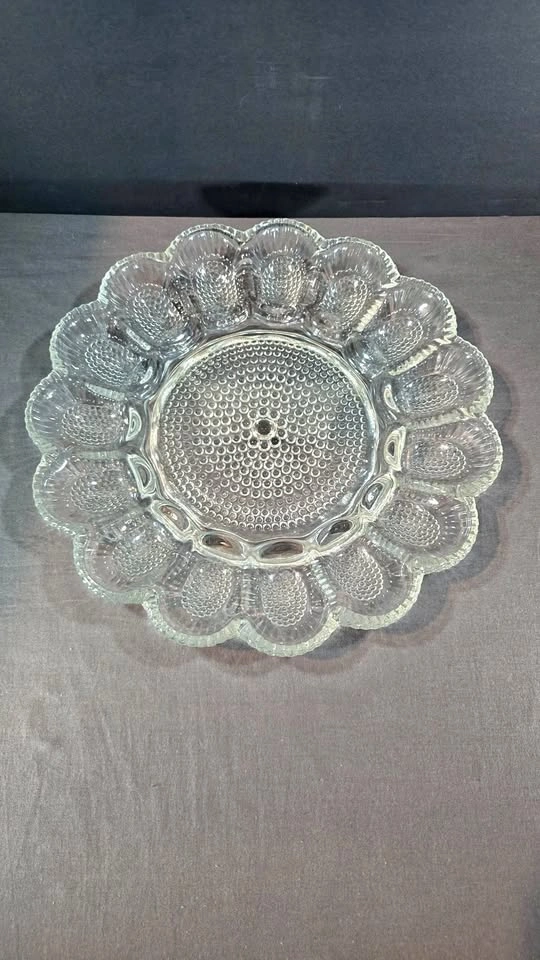 INDIANA GLASS COMPANY CLEAR GLASS DEVILED EGG PLATE