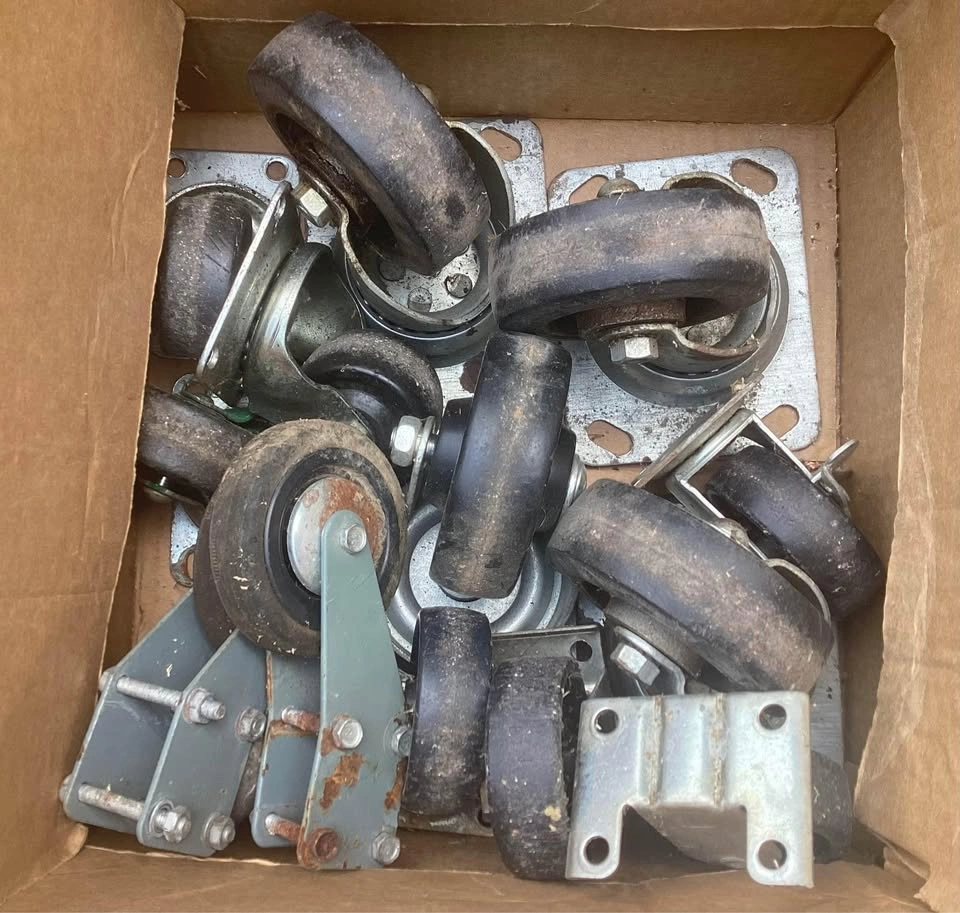 Assorted Castors