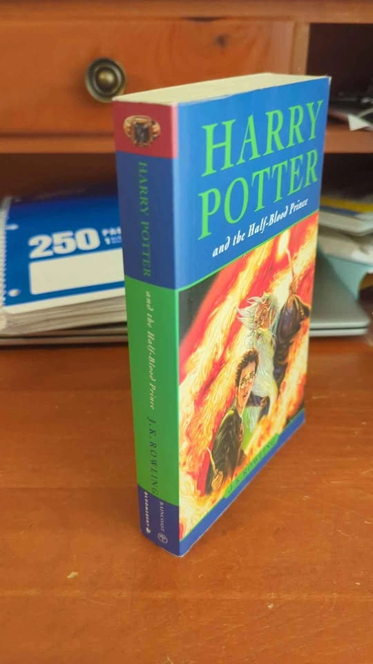Harry Potter and the Half Blood Prince First Edition Paperback - photo 3