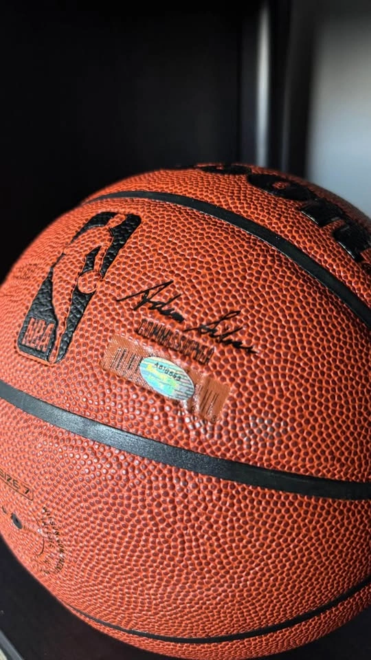 Shaq Autographed Basketball - photo 2