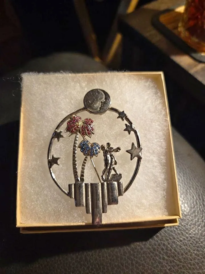 Vintage Dancing Under The Palms Brooch Silver Toned Blue Red