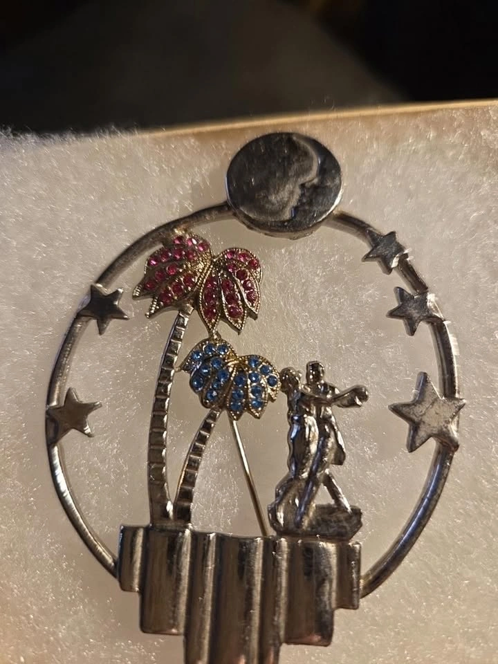 Vintage Dancing Under The Palms Brooch Silver Toned Blue Red - photo 3