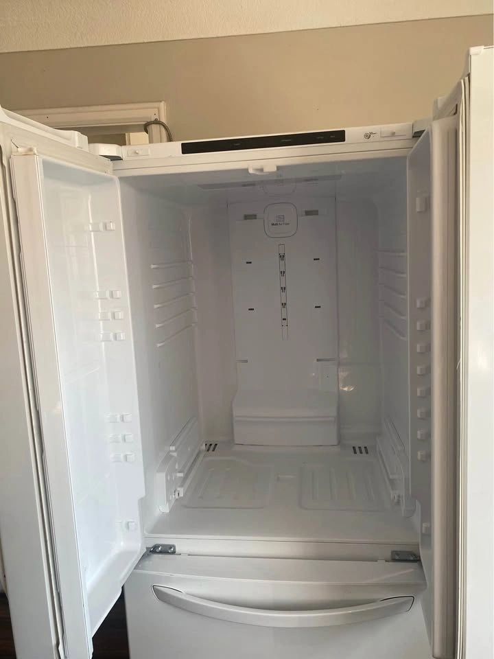 LG French Door Fridge LFC24786SW - photo 2