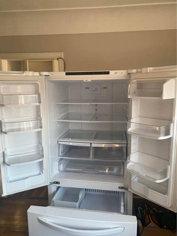LG French Door Fridge LFC24786SW - photo 4