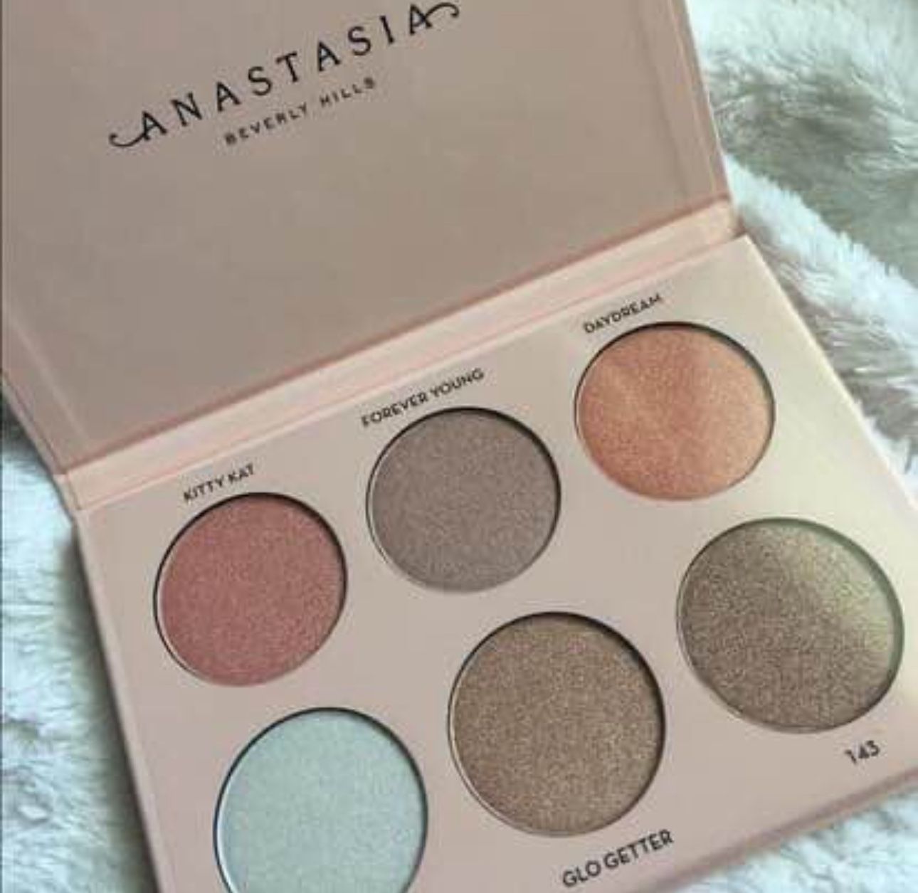 Nicole Guerriero Glow Kit - photo 2