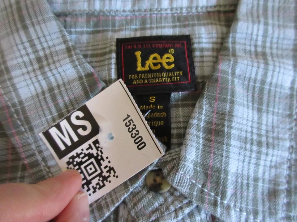 Men's Small Top & Size 30 Bottoms - photo 3