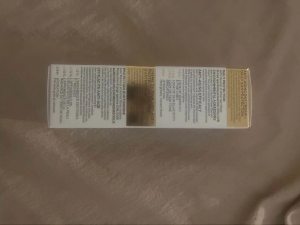 LA ROCHE POSAY Anti-Aging with SPF 50+ - photo 2