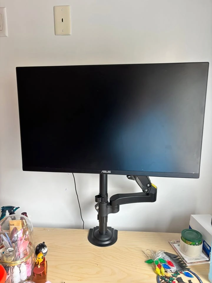 ASUS TUF Gaming Monitor 27" 144Hz + Adjustable ARM