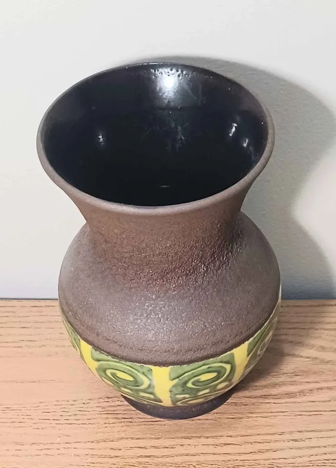 Vtg Mid Century Fat Lava West German Vase image indicator(2)