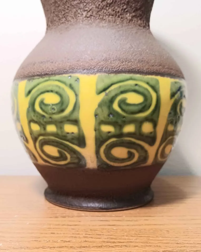 Vtg Mid Century Fat Lava West German Vase image indicator(4)