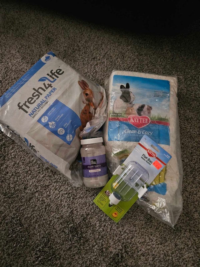 Small Pet Supplies