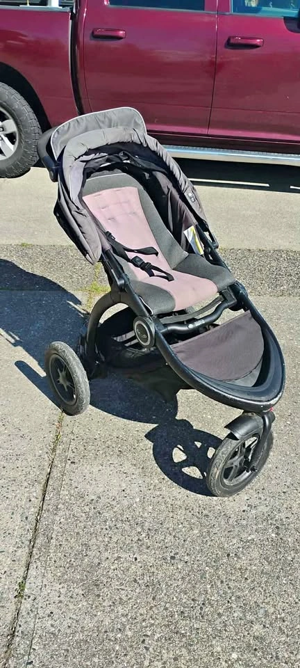 Graco 3 Wheel Stroller