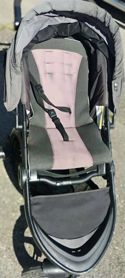 Graco 3 Wheel Stroller - photo 3